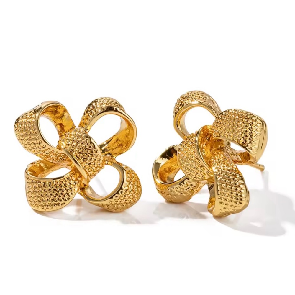 18k Gold Plated Light Cozy Flower Bow Earrings
